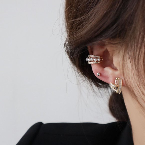 NEW 14K Gold Plated Diamond Heart Earrings a - Picture 4 of 7